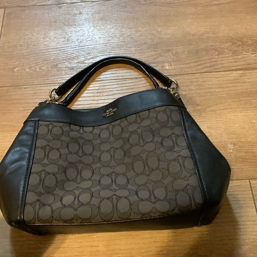 Genuine black coach purse like new